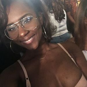 Meet your Posher, Niambi